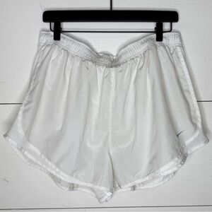 Nike • Women's White Athletic Shorts Size XXL